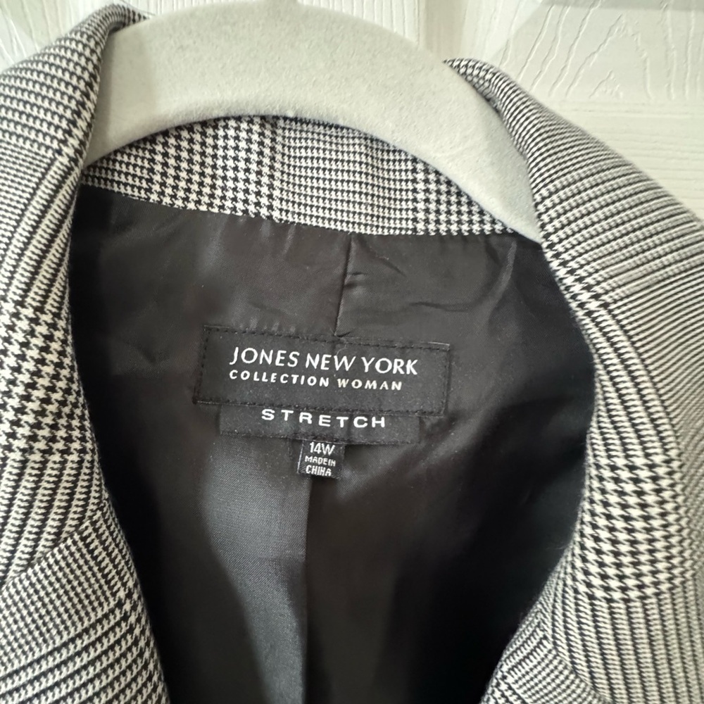 Jones New York Classic houndstooth Blazer - Picture 2 of 4